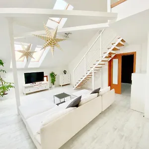Apartment Loft With Rooftop And Free Parking In Garage, Budapest